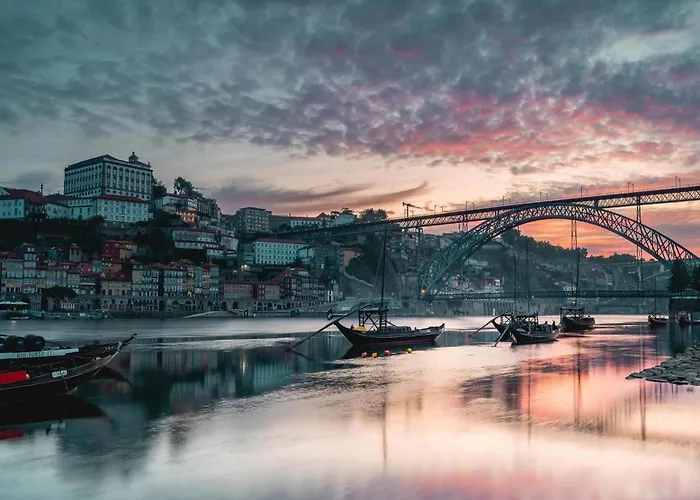 Daire Near Picturesque Ribeira Do Porto