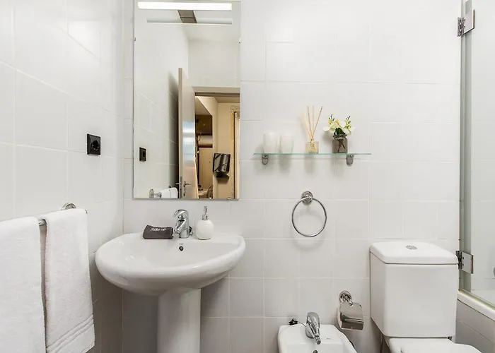 Near Picturesque Ribeira Do Porto